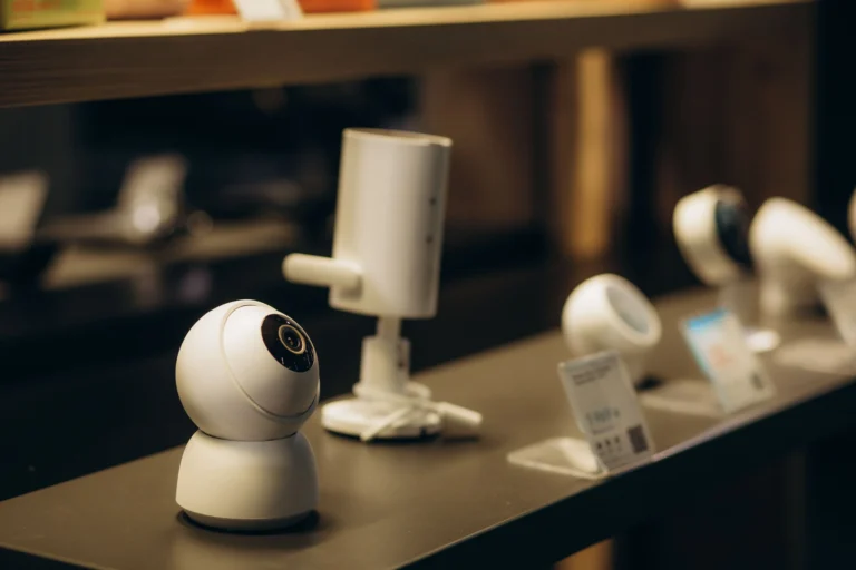 web-cameras-on-display-in-an-electronics-store-2025-03-16-15-27-46-utc (1)